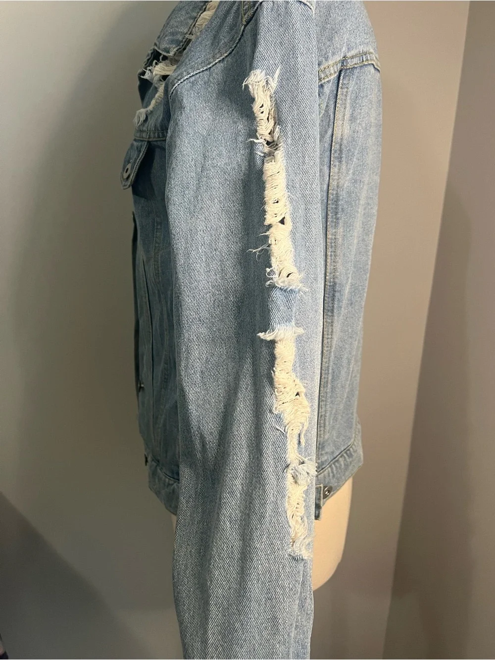 Love Tree Size S Blue Distressed Long Sleeve Denim Jacket Hip Length